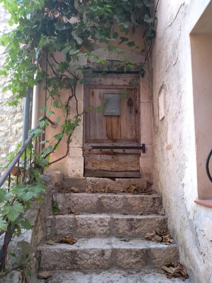 Au Relais Fleuri Panzió Gilette Kültér fotó