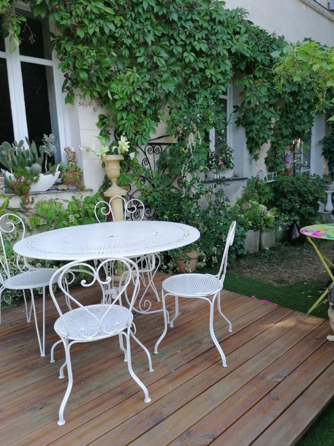 Au Relais Fleuri Panzió Gilette Kültér fotó
