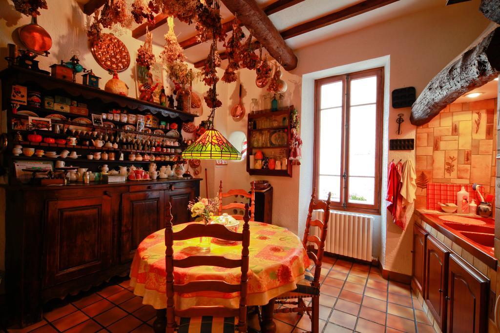 Au Relais Fleuri Panzió Gilette Kültér fotó