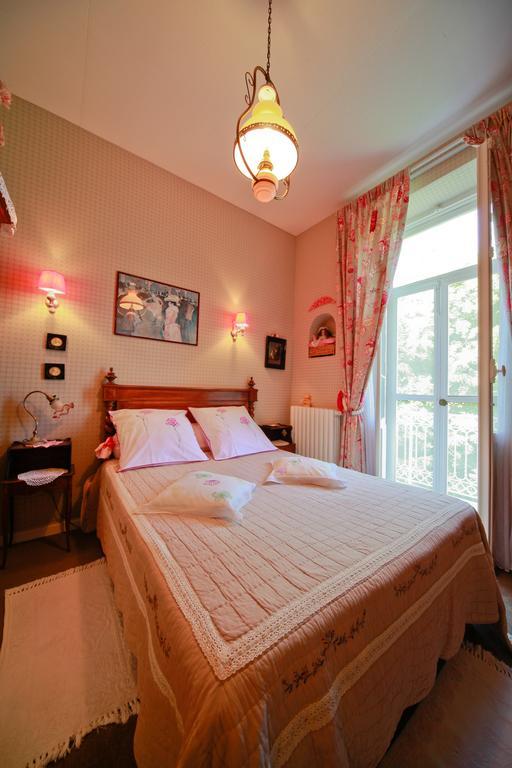 Au Relais Fleuri Panzió Gilette Kültér fotó