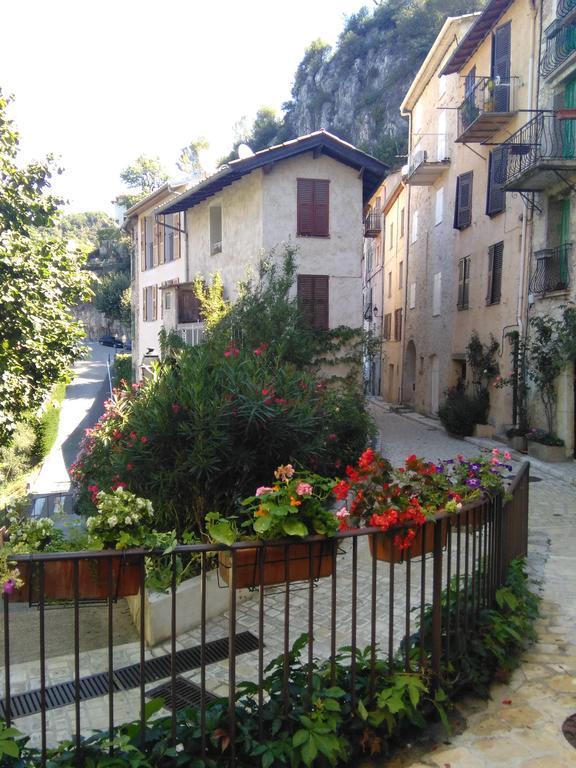 Au Relais Fleuri Panzió Gilette Kültér fotó